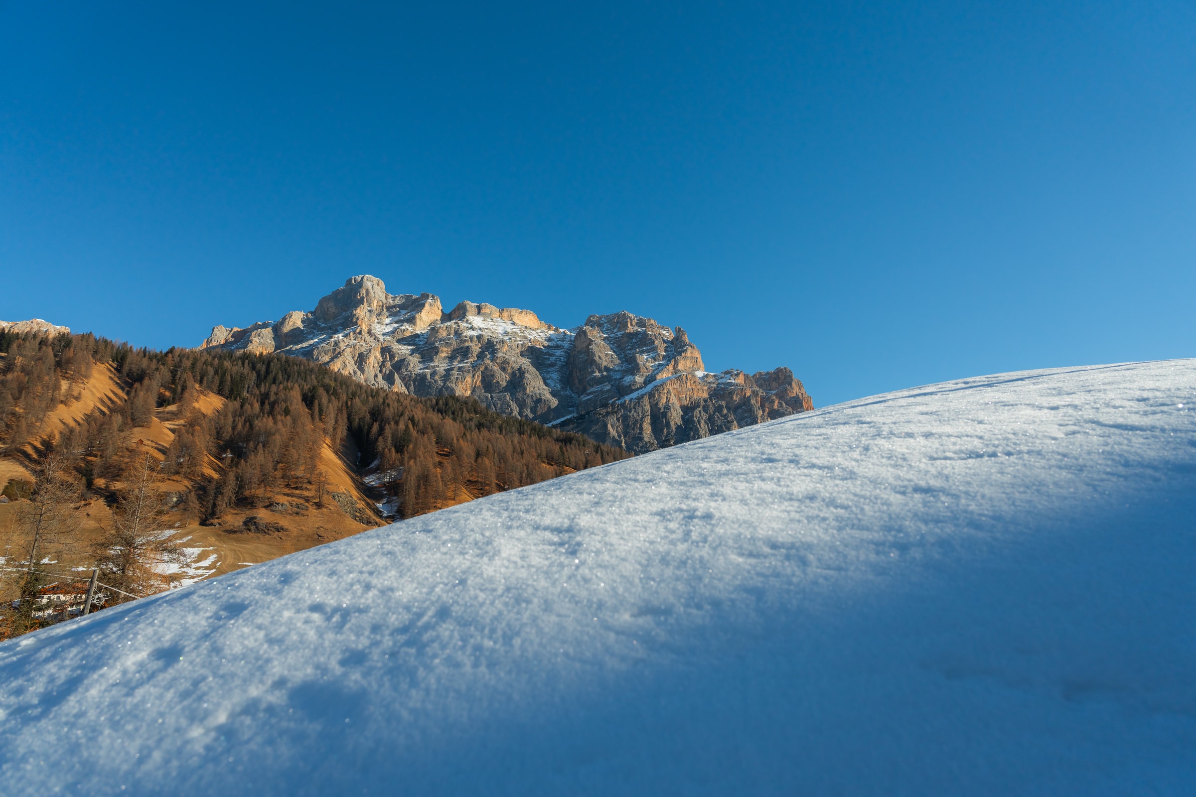 Paesaggio invernale intorno a San Cassiano.